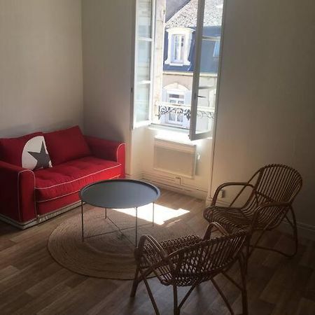Appartement Avec Parking Proche Cathedrale Bourges Exterior photo